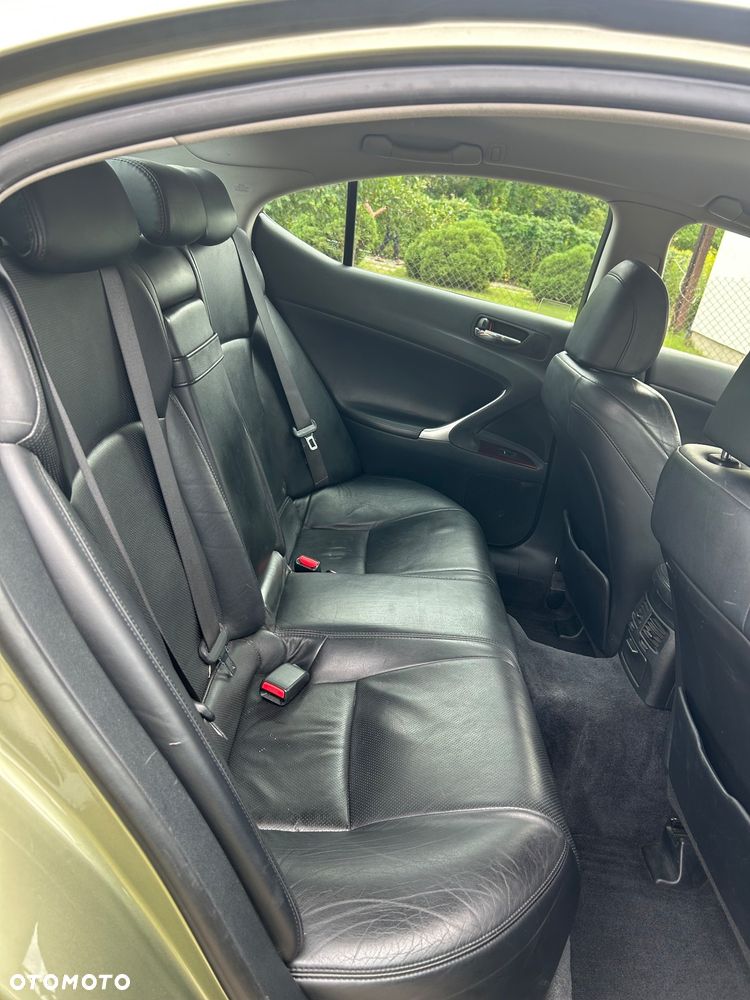Lexus IS 250 Prestige - 10