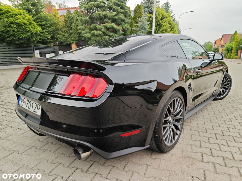 Ford Mustang - 2