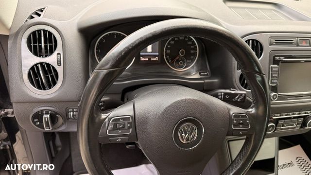 Volkswagen Tiguan 2.0 TDI 4Motion DSG Sport & Style - 9