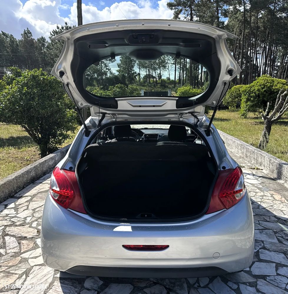 Peugeot 208 HDi 68 Like - 22