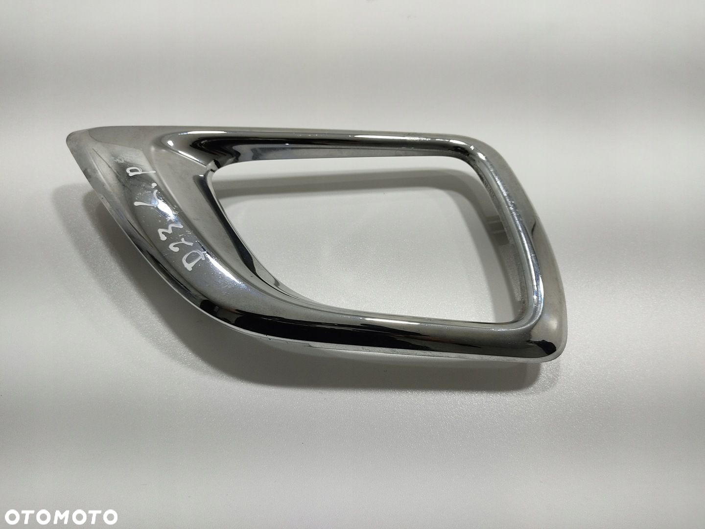 KRATKA ZDERZAKA OSŁONA CHROM LEWA PRZÓD NISSAN NAVARA IV D23 2015-2022 - 2