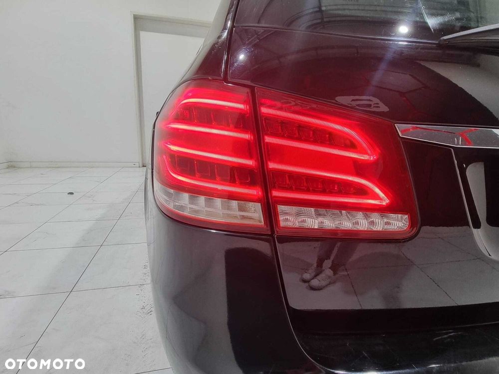 Mercedes-Benz Klasa E - 15