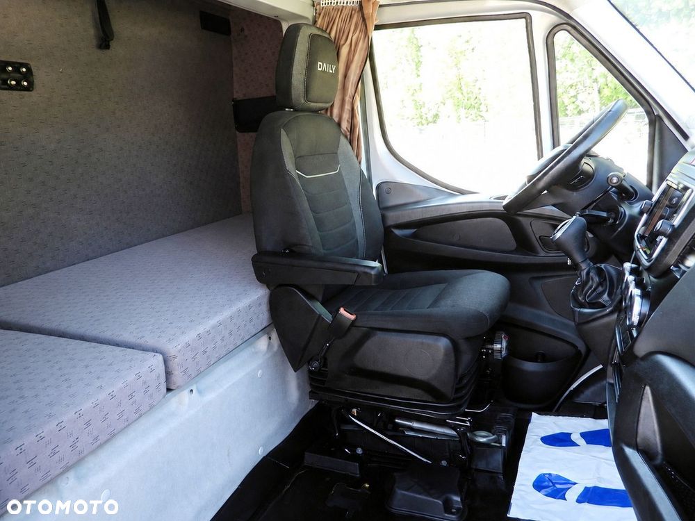 Iveco DAILY 35S18 PLANDEKA 8 PALET WEBASTO TEMPOMAT NAWIGACJA LEDY AUTOMAT HI-MATIC KLIMATYZACJA  180KM - 36