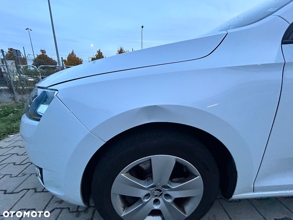 Skoda RAPID 1.2 TSI Ambition - 14