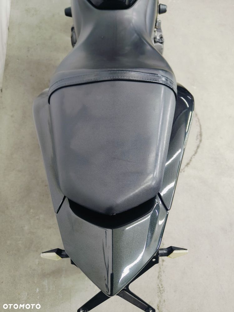 Honda Hornet - 14