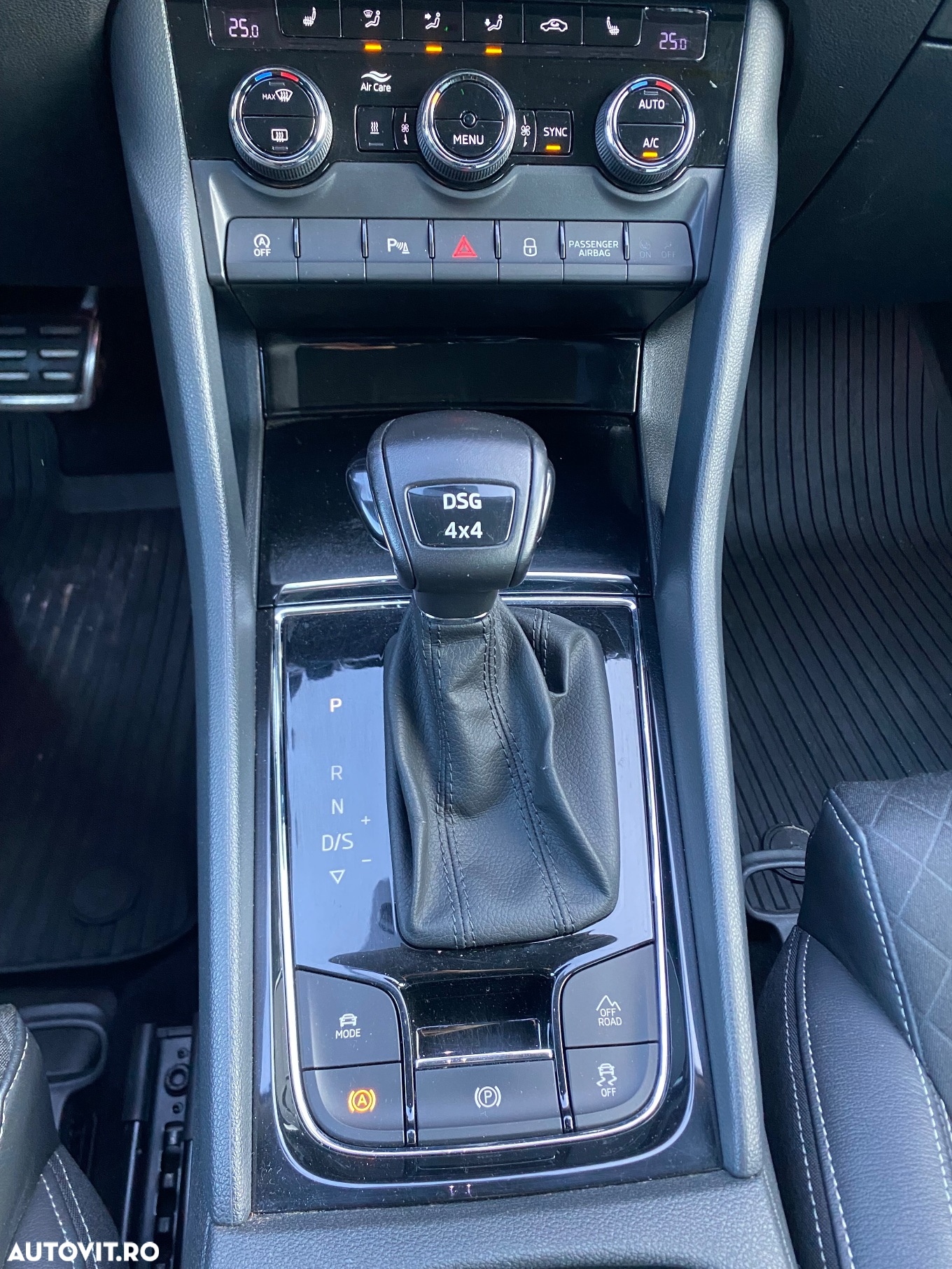Skoda Karoq 2.0 TDI 4X4 DSG Style - 24