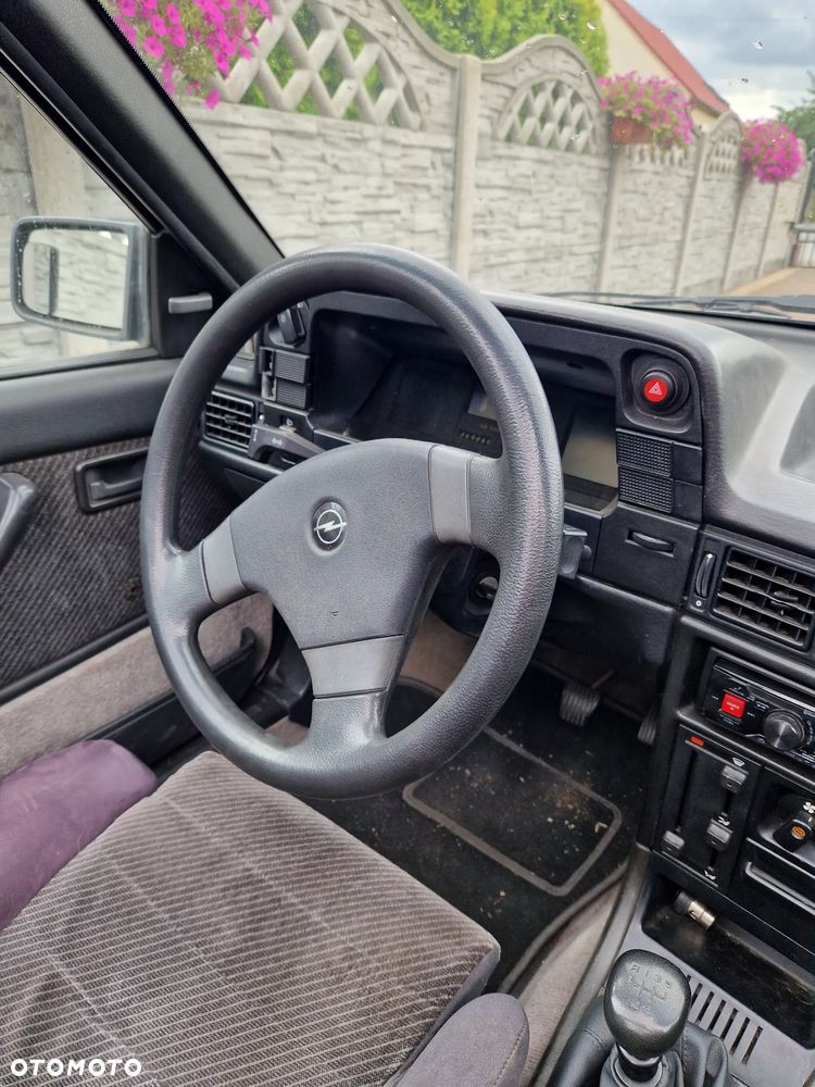 Opel Kadett - 10