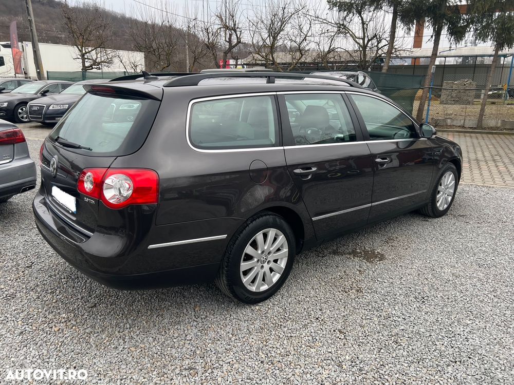 Volkswagen Passat Variant 2.0 TDI BlueMotion Technology DPF Comfortline - 18