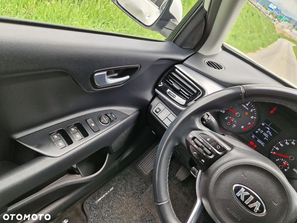 Kia Stonic - 17