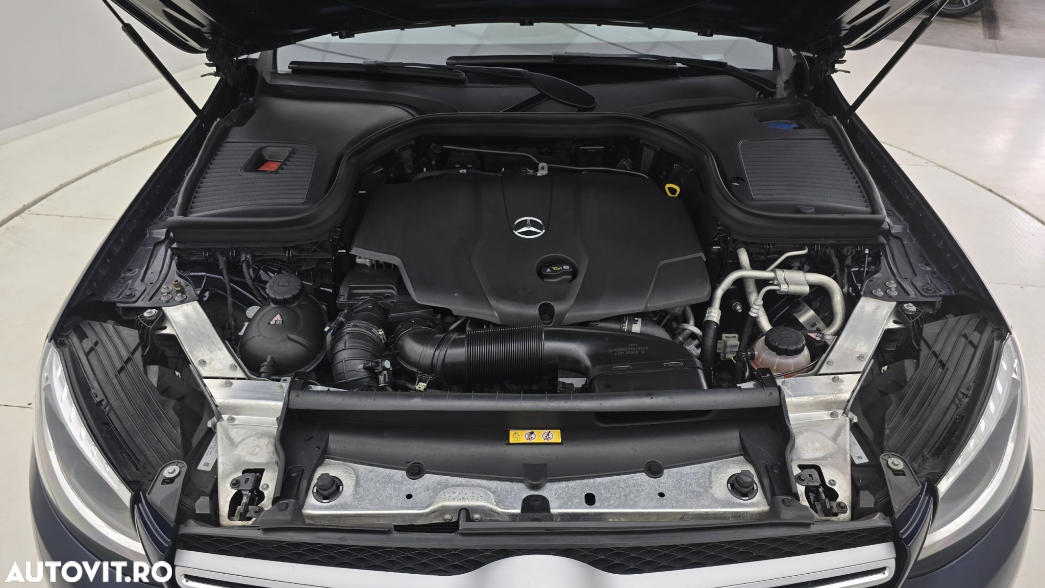 Mercedes-Benz GLC 250 d 4MATIC - 24