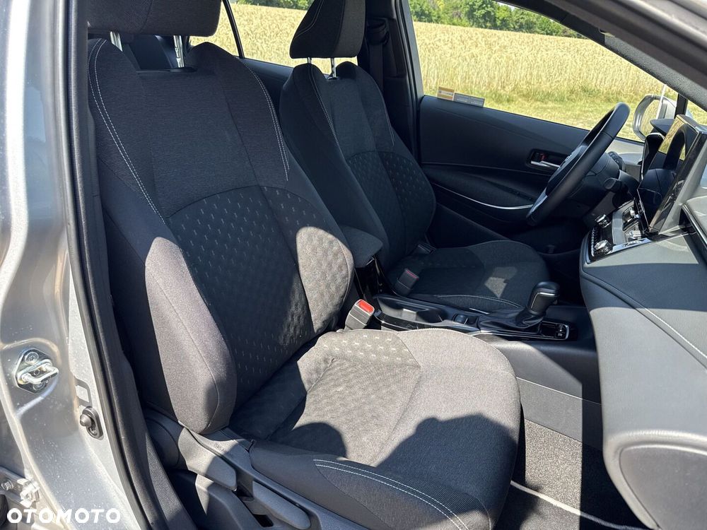 Toyota Corolla 1.8 Hybrid Comfort - 12