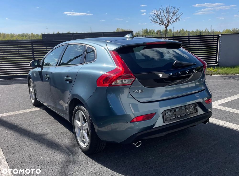 Volvo V40 T2 You - 4
