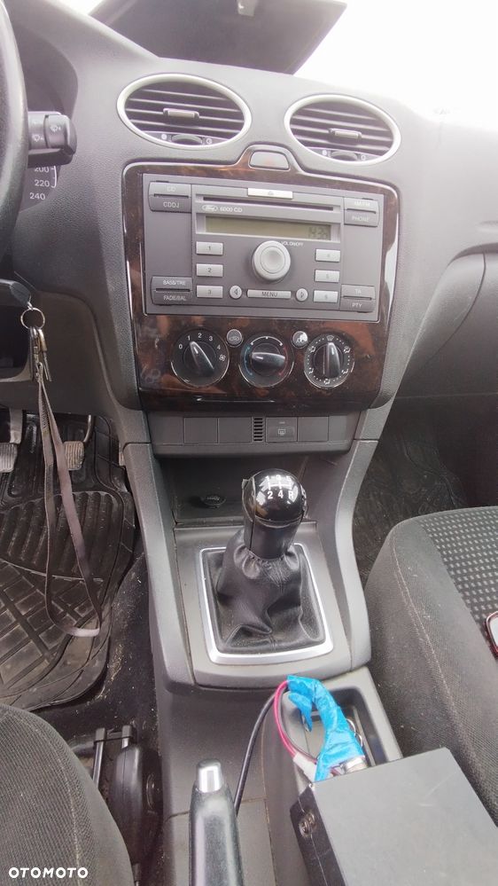 Ford Focus - 8