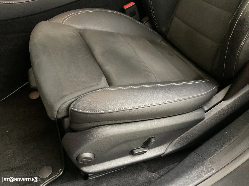 Mercedes-Benz E 300 de AMG Line - 22