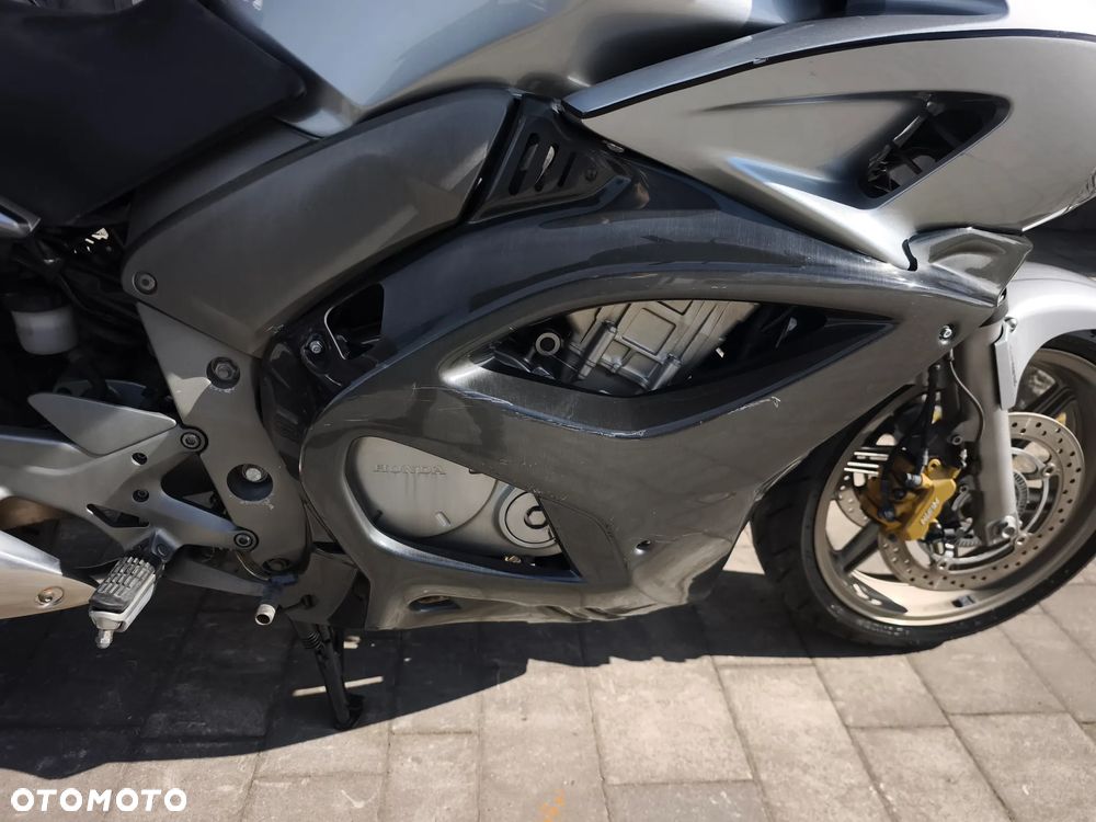 Honda CBF - 8