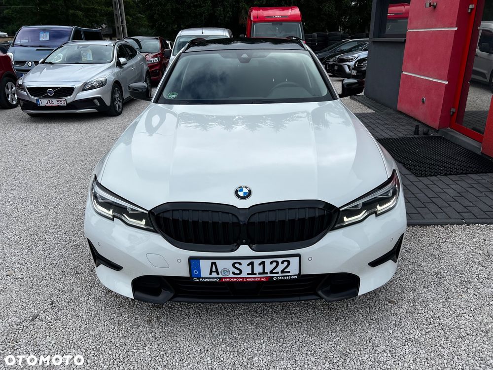 BMW Seria 3 320d xDrive Edition M Sport Shadow - 27