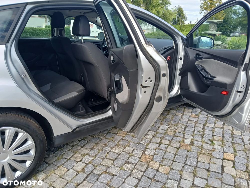Ford Focus - 13