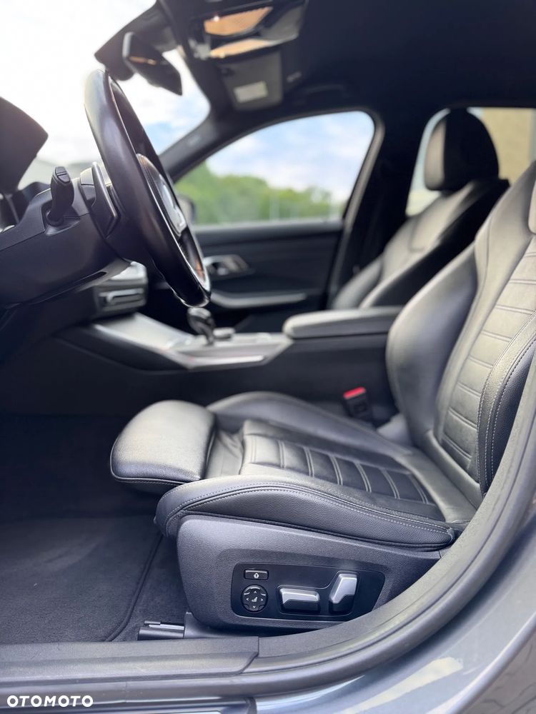 BMW Seria 3 320d xDrive MHEV M Sport sport - 11