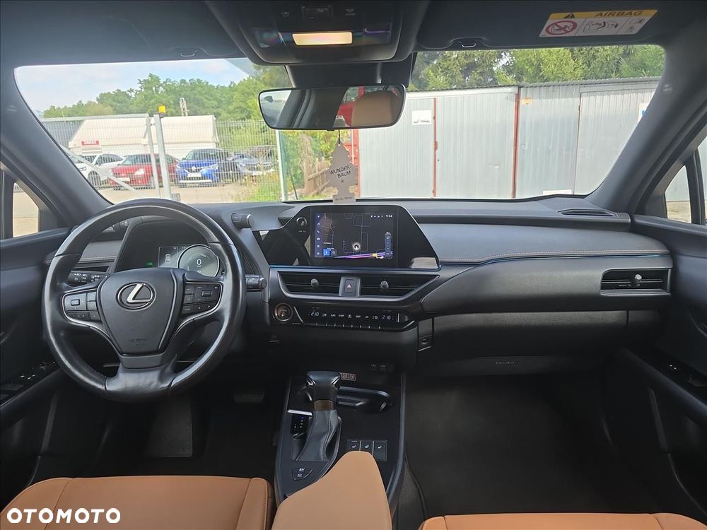 Lexus UX - 22