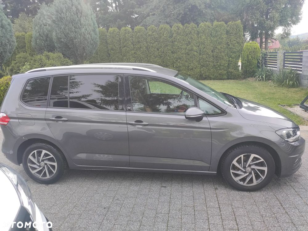 Volkswagen Touran - 7