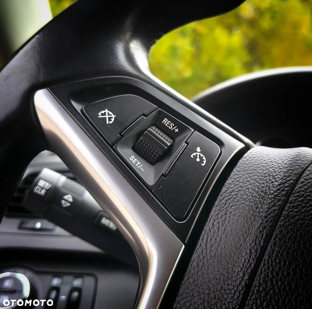 Opel Insignia - 21