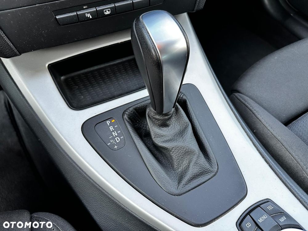 BMW Seria 3 320i Edition Exclusive - 14