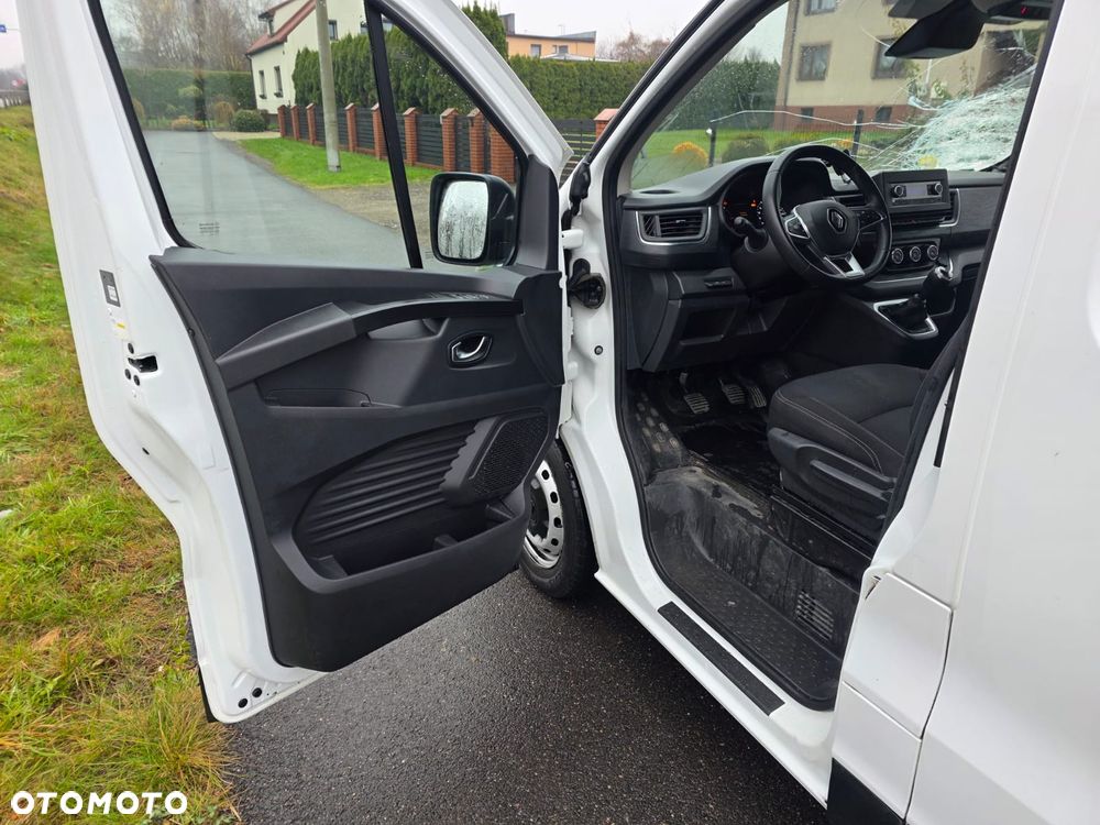 Renault Trafic - 11