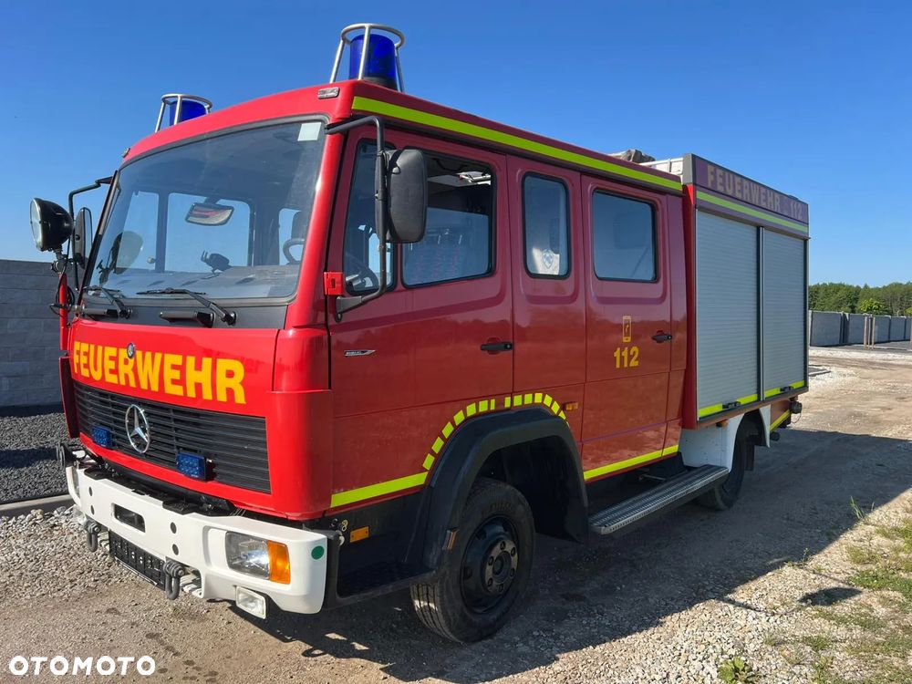 Mercedes-Benz 814F Wóz strażacki - 2