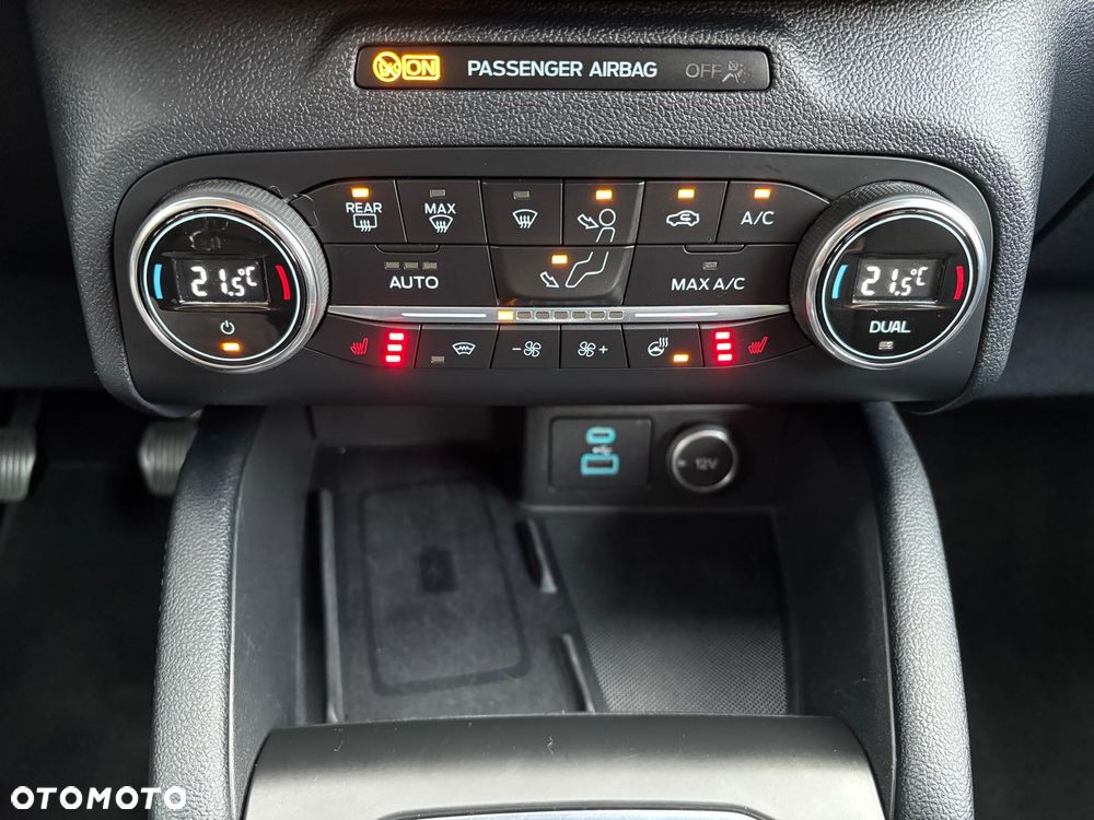 Ford Kuga - 34