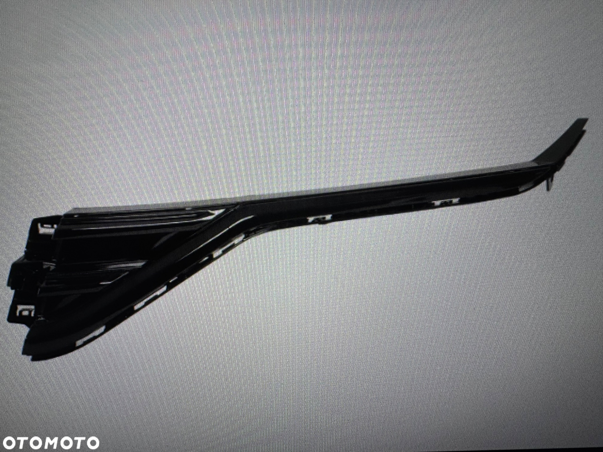 Volkswagen Touareg CR7 17- atrapa listwa - 6