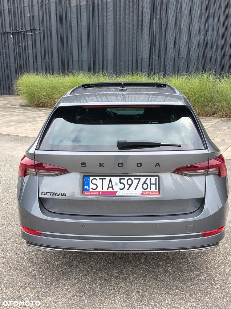 Skoda Octavia 2.0 TDI DSG Sportline - 13