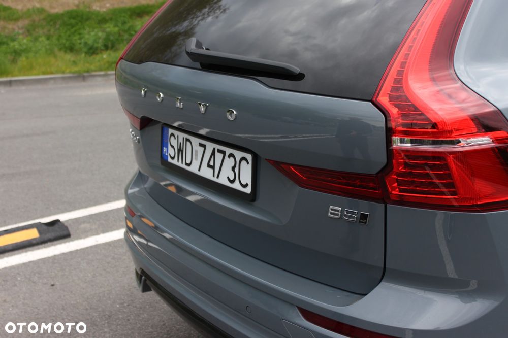 Volvo XC 60 B5 B AWD Plus Black Edition - 20