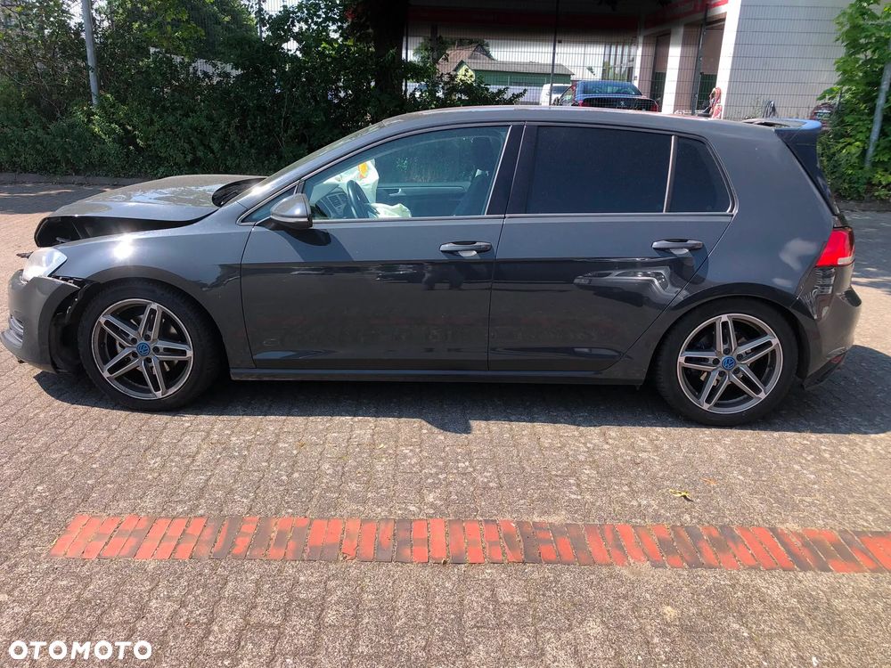 Volkswagen Golf 1.4 TSI BlueMotion Technology Highline - 2