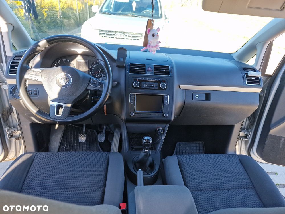 Volkswagen Touran - 3