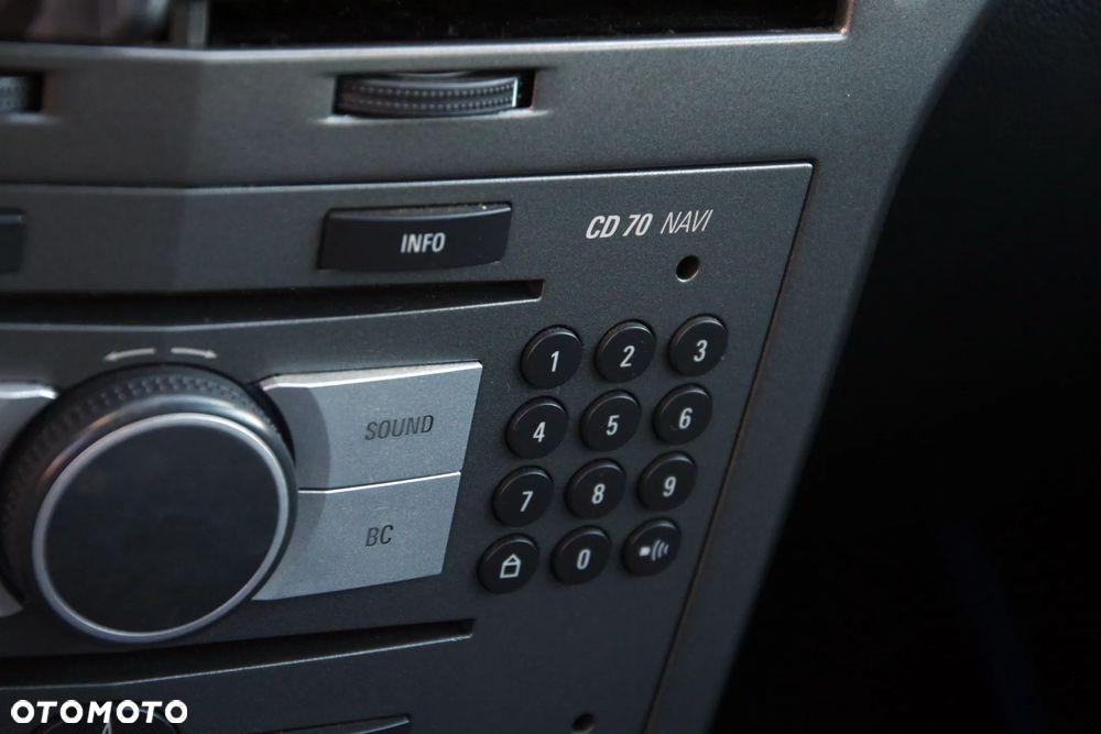 Opel Astra 1.8 Elegance - 26