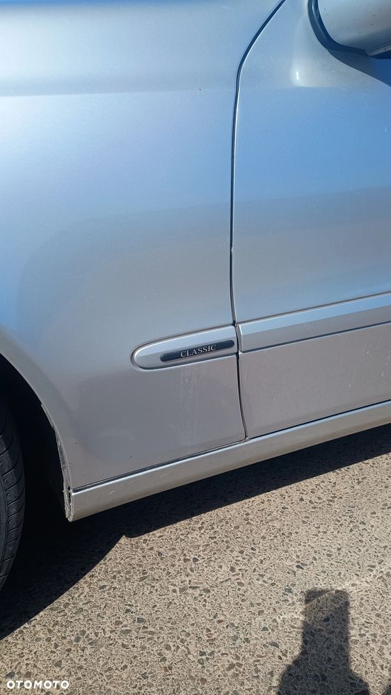 Mercedes-Benz Klasa E 200 CDI Automatik Classic DPF - 8