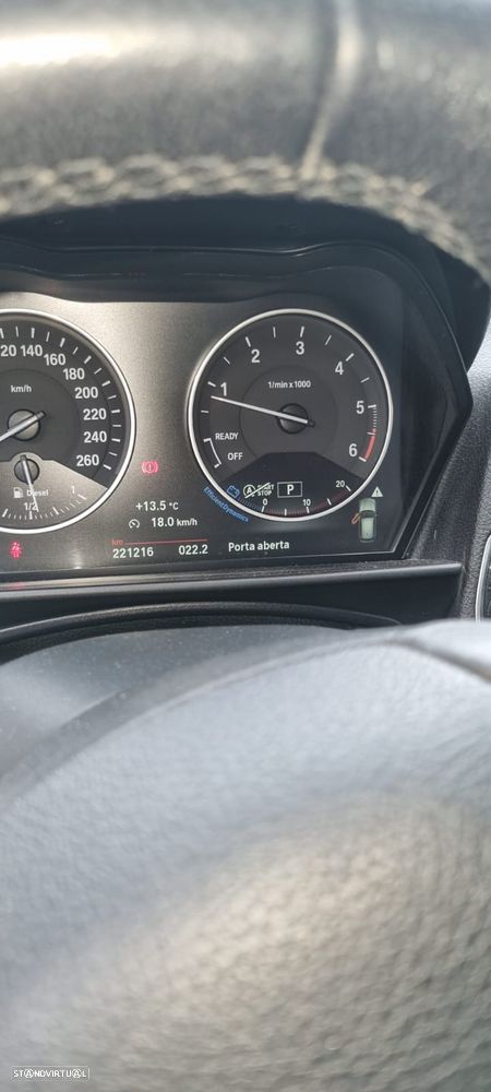 BMW 118 d Aut. Sport Line - 4