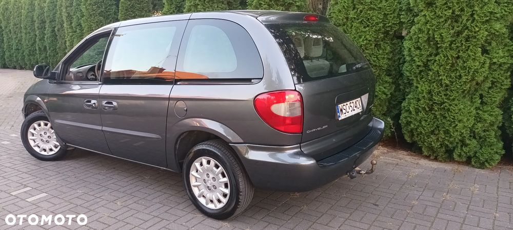 Chrysler Voyager - 10