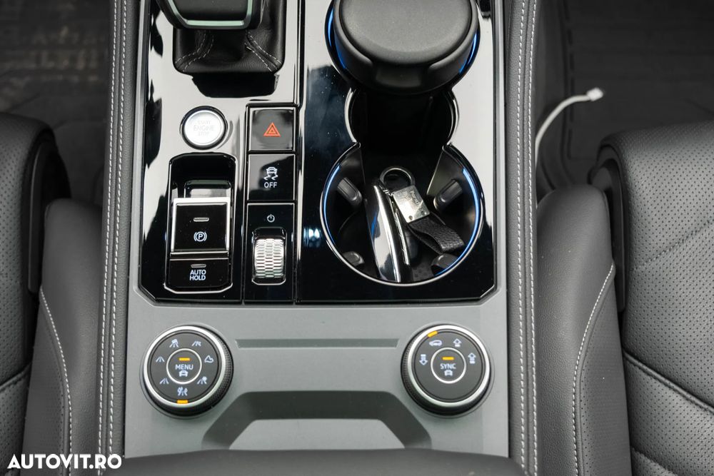 Volkswagen Touareg V6 TDI 4MOTION R-Line - 36