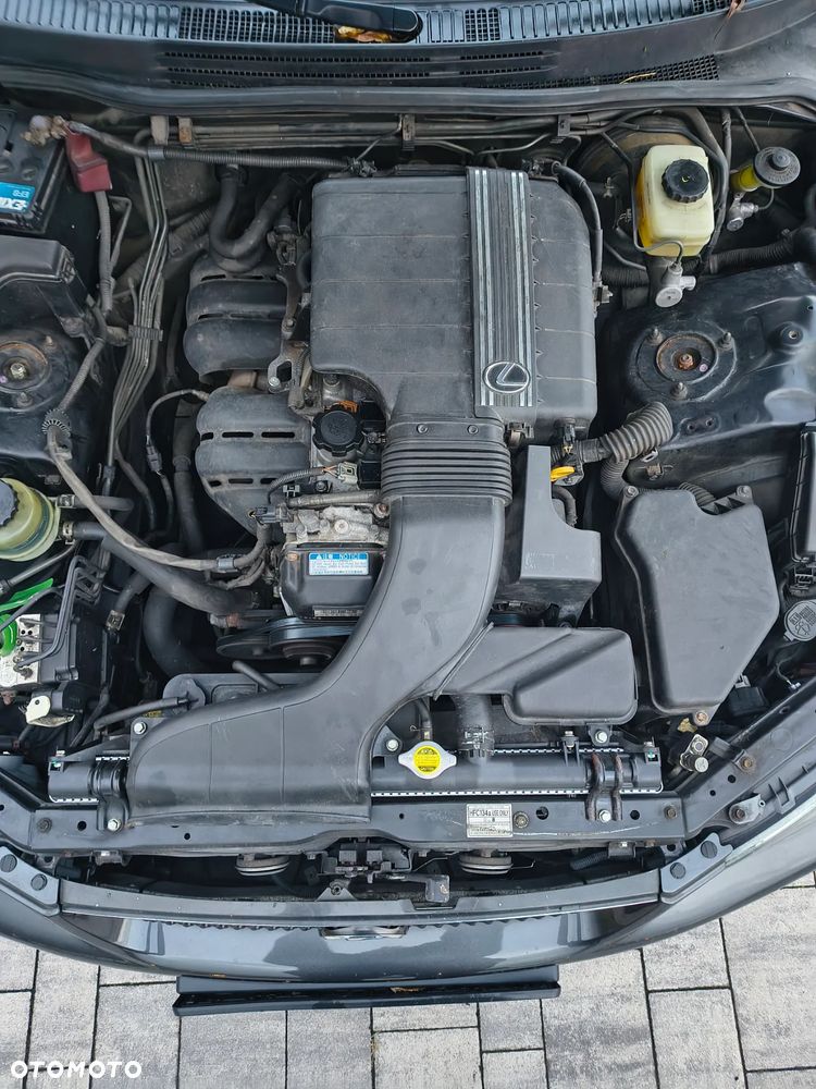 Lexus IS 200 SC Prestige - 16