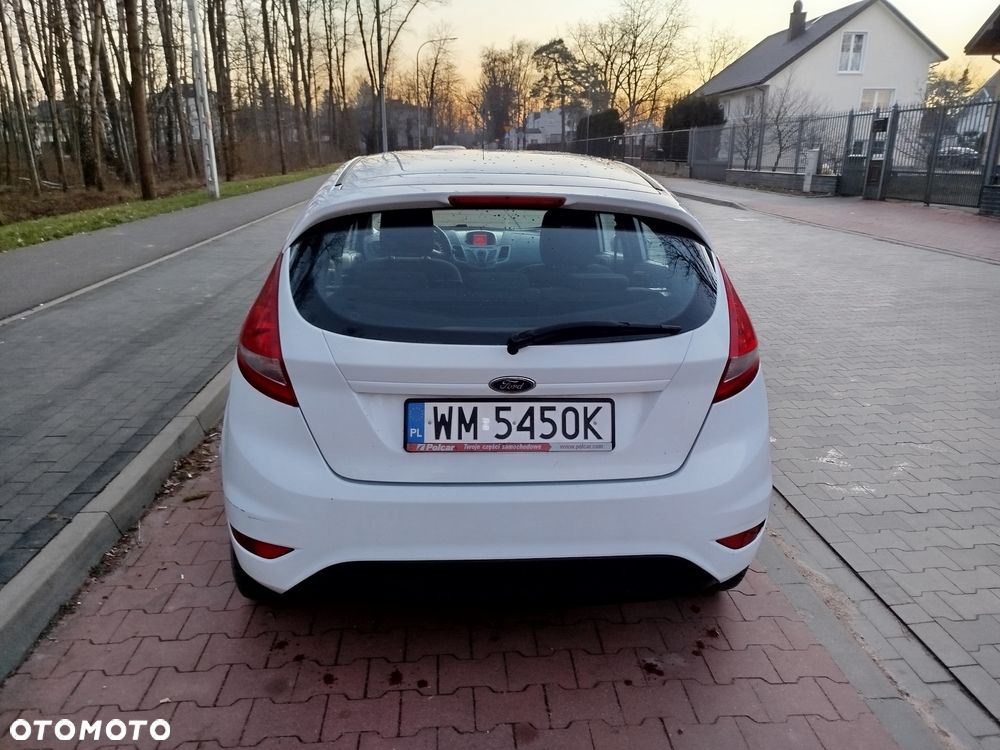 Ford Fiesta 1.4 TDCi Ambiente - 6