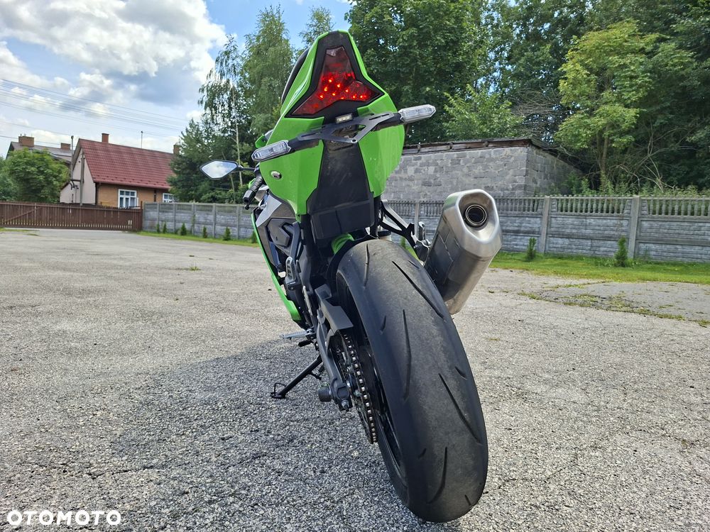Kawasaki Ninja 400 - 4