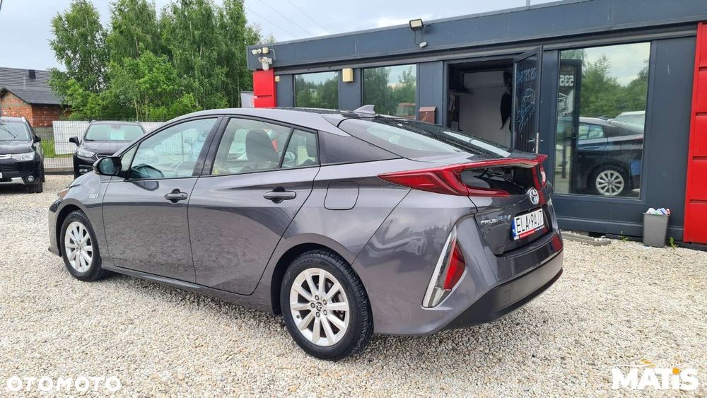 Toyota Prius - 2