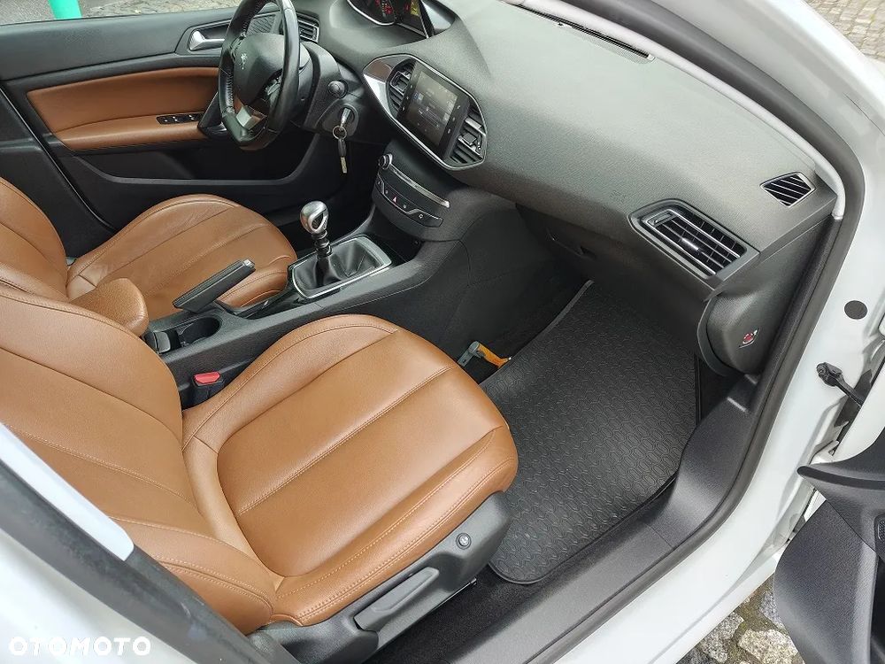 Peugeot 308 BlueHDi FAP 120 Stop&Start Active - 10