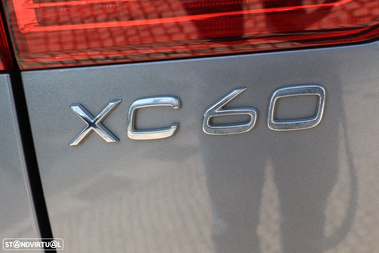 Volvo XC 60 2.0 T6 PHEV Inscription AWD - 37