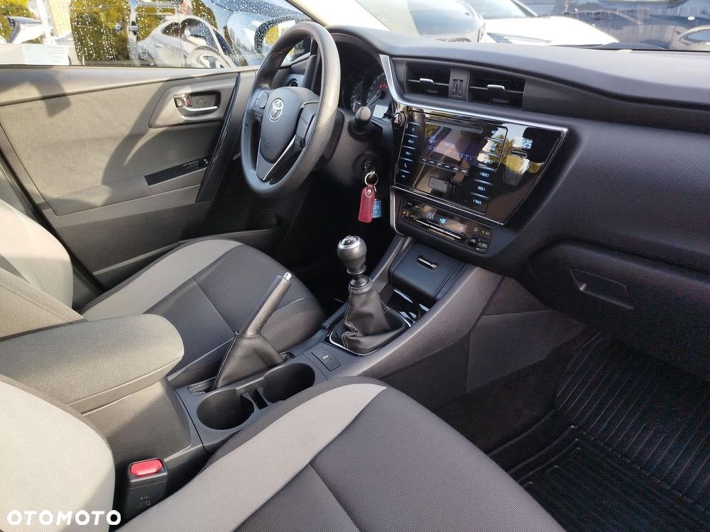 Toyota Auris - 9