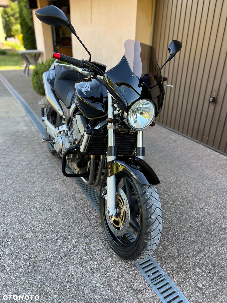Honda Hornet - 11