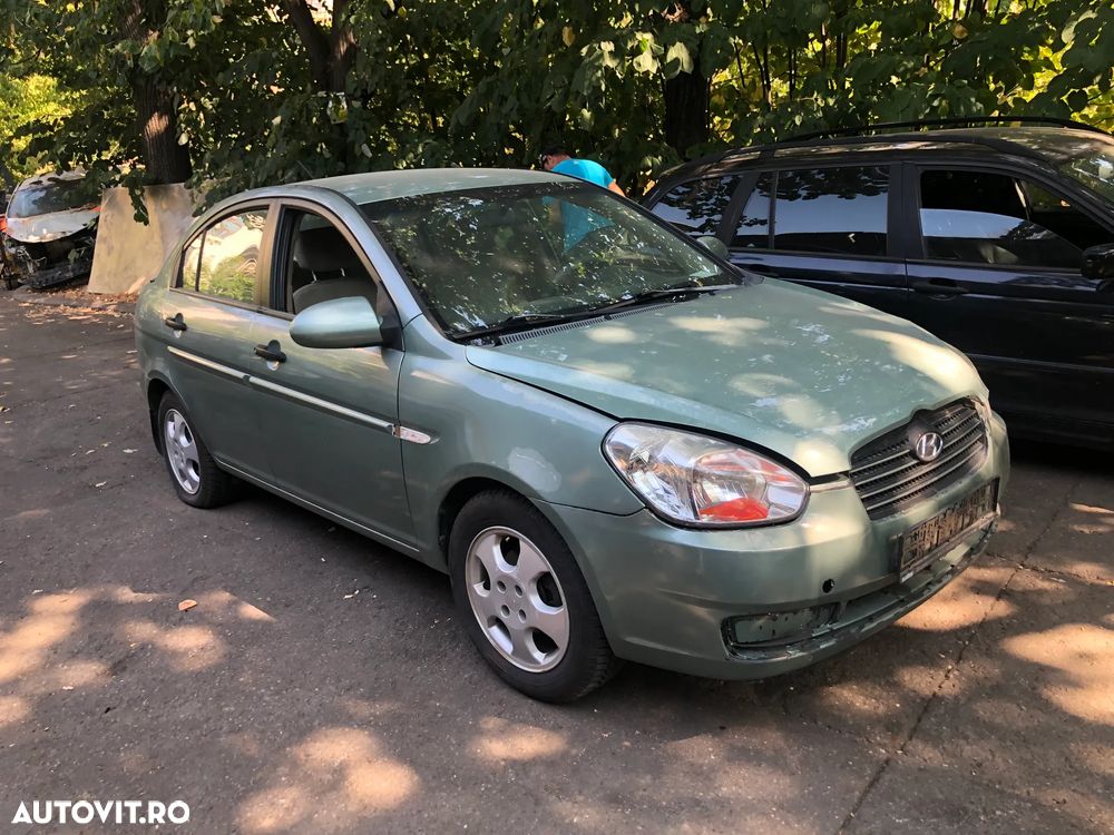 Dezmembrez Hyundai Accent 3 1,5 CRDI 2007 verde - 1