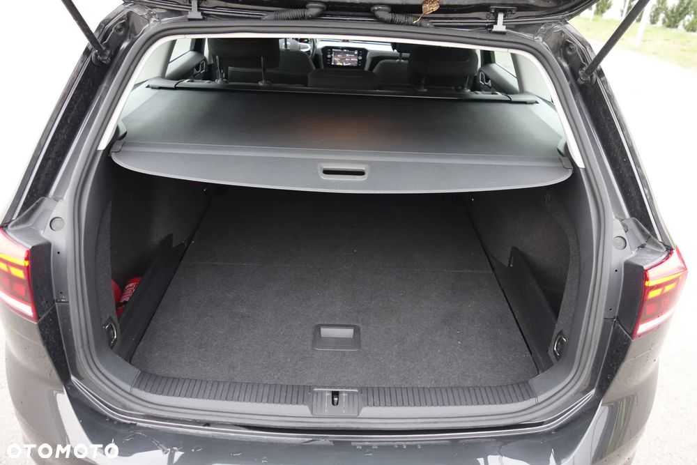 Volkswagen Passat Variant 2.0 TDI EVO Business DSG - 12