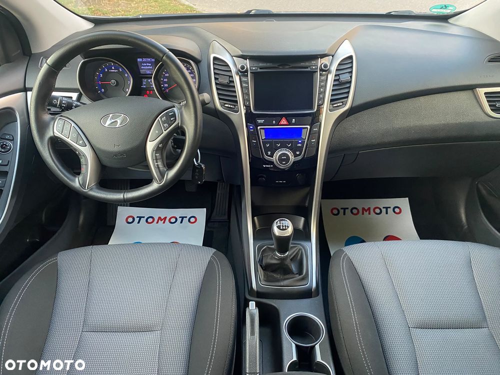 Hyundai i30 blue 1.6 GDI Style - 11